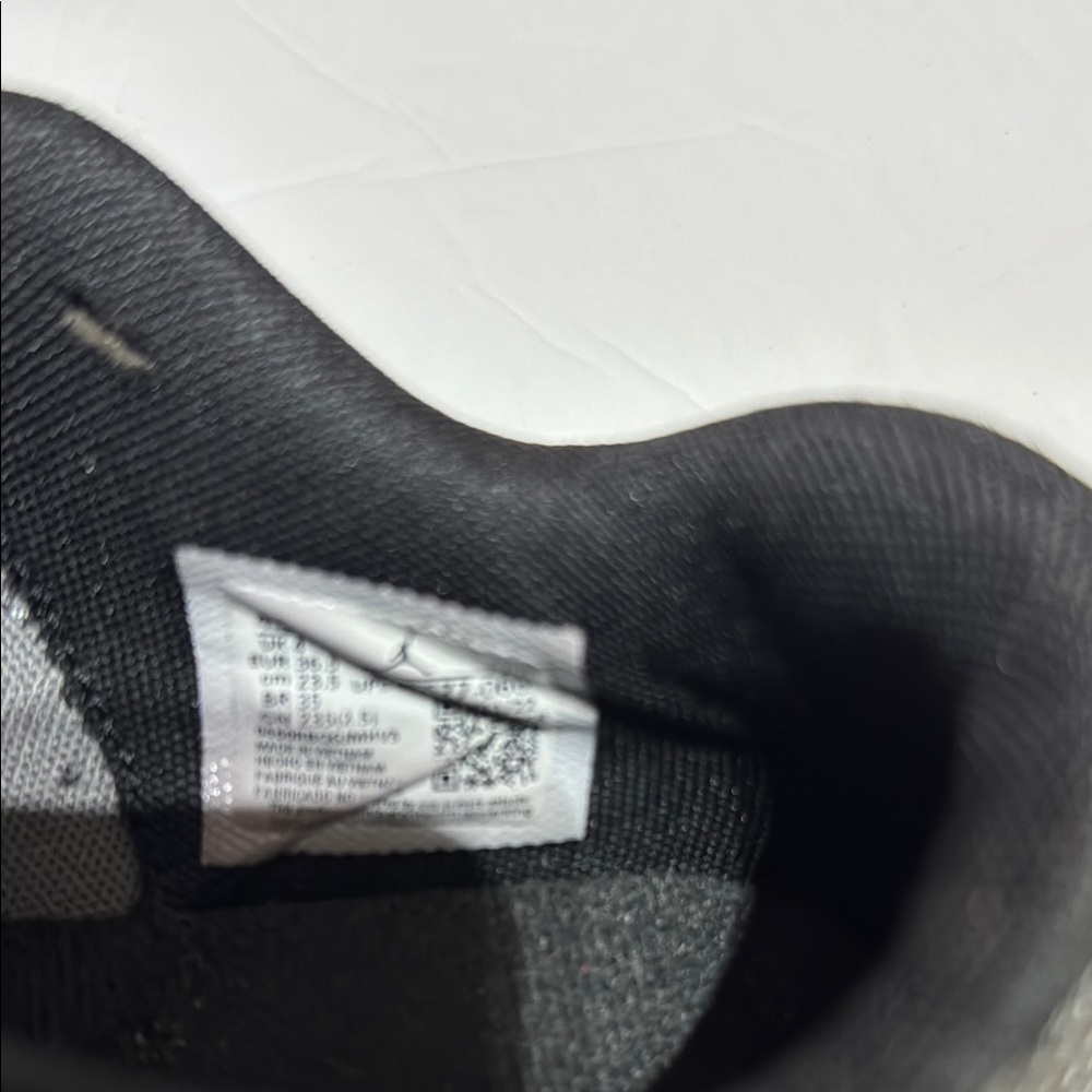 Boys Jordan Black and Gray Athletic Shoes - Picture 8 of 8